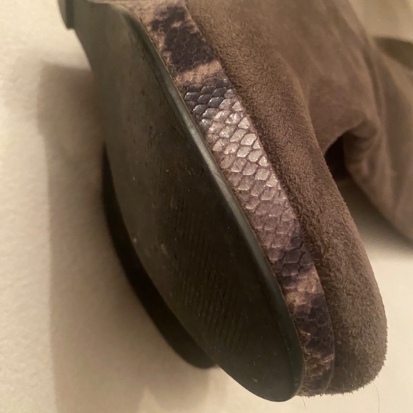 Faux sued/snakeskin platform boot size 6 - Picture 6 of 6